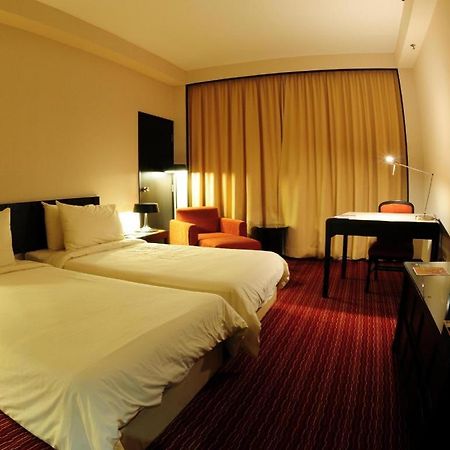 Tanahmas The Sibu Hotel Buitenkant foto
