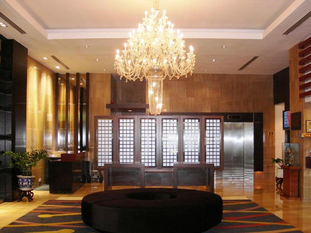 Tanahmas The Sibu Hotel Buitenkant foto