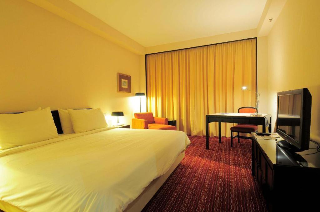 Tanahmas The Sibu Hotel Buitenkant foto