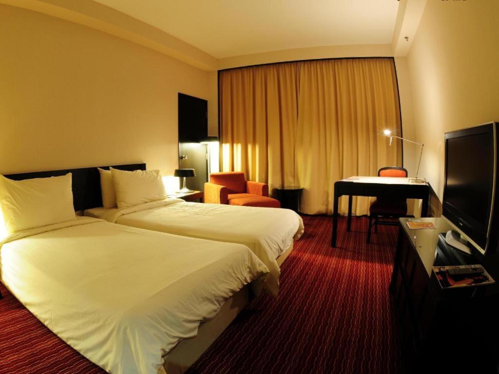 Tanahmas The Sibu Hotel Buitenkant foto