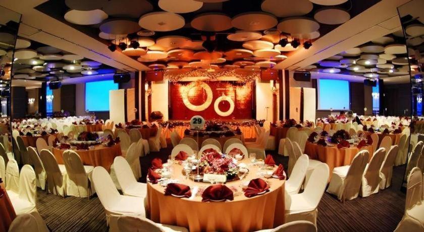 Tanahmas The Sibu Hotel Buitenkant foto