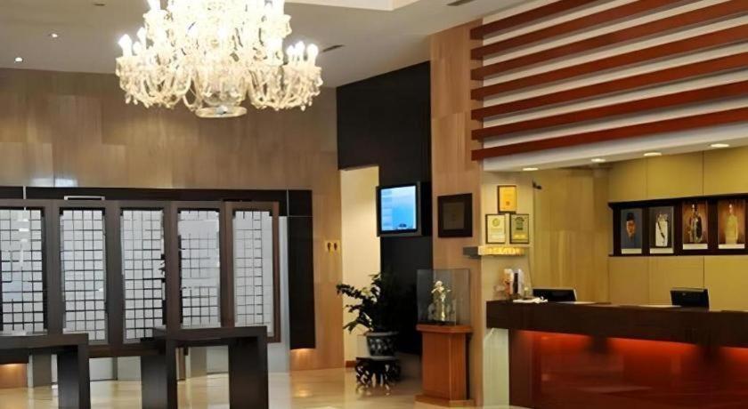 Tanahmas The Sibu Hotel Buitenkant foto