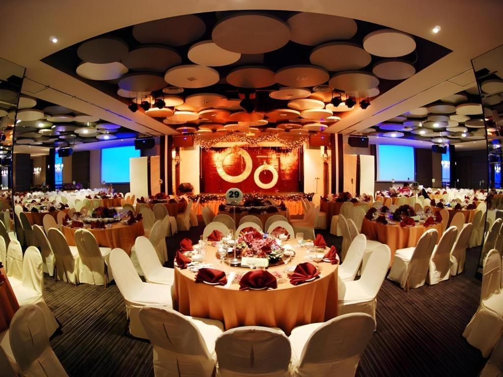 Tanahmas The Sibu Hotel Buitenkant foto